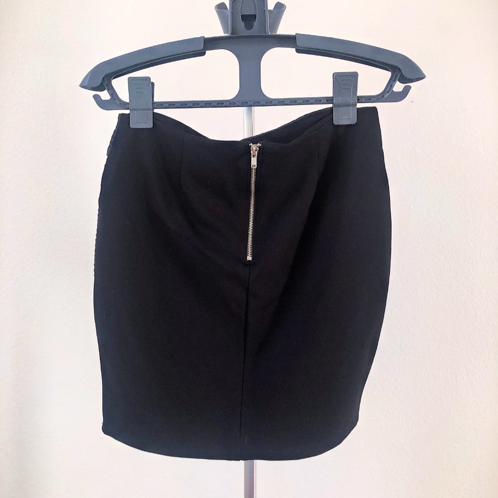Potter's Pot Black Quilted Pattern Mini Skirt (S) - Picture 2 of 4